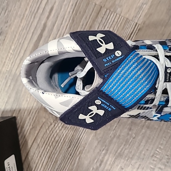 Under Armour Highlight MC LE Football Cleats